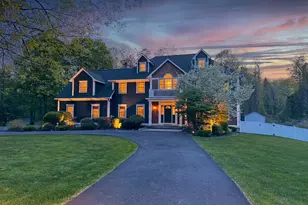 2 Jeremy Garden Ln, Woodbridge, CT 06525 - Photo 1
