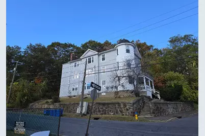 197 Chestnut Avenue #2nd floor, Waterbury, CT 06710 - Photo 1