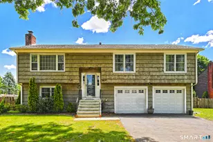 30 Squire Ct, Milford, CT 06460 - Photo 1