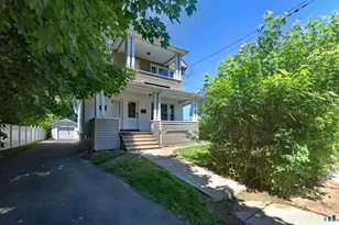 31 Winthrop St, Meriden, CT 06451 - Photo 1