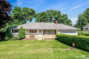 9 Manning St, New Fairfield, CT 06812 - Photo 1