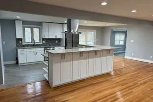 16 Wedgewood Dr, Woodbridge, CT 06525 - Photo 1
