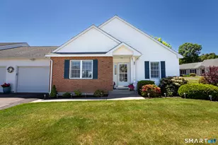 19 Oakview Pl, Vernon, CT 06066 - Photo 1