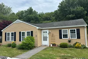 32 Meryl Ct, Groton, CT 06340 - Photo 1