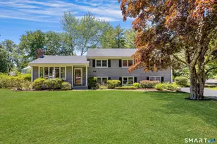 104 Nutmeg Ln, Stamford, CT 06905 - Photo 1