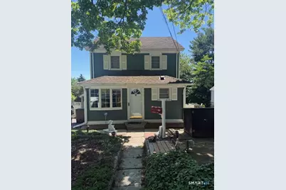 90 Clearview Avenue, Stamford, CT 06907 - Photo 1