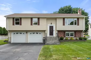 12 S Meadow Ln, Enfield, CT 06082 - Photo 1
