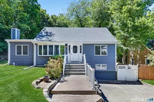 40 Sleepy Hollow Ln, Stamford, CT 06907 - Photo 1