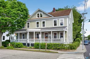29 Willow St, Stonington, CT 06378 - Photo 1