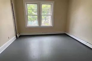 157 Wilcox St, New Britain, CT 06051 - Photo 3