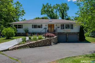 15 Farrell Rd, Newtown, CT 06470 - Photo 1