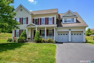 36 Independence Cir, Middlebury, CT 06762 - Photo 1
