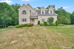 5 Edwards Way, Bloomfield, CT 06002 - Photo 1
