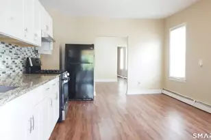 136 Sherman St, Bridgeport, CT 06608 - Photo 1