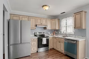 85 Carriage Path S, Milford, CT 06460 - Photo 1
