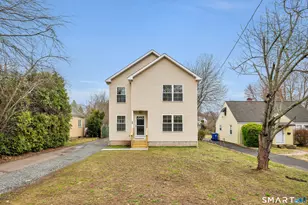 39 Robbins Ave, Newington, CT 06111 - Photo 1