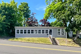 58 Shore Dr, Branford, CT 06405 - Photo 1
