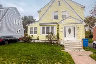 38 Grandview Ave, Hamden, CT 06514 - Photo 1