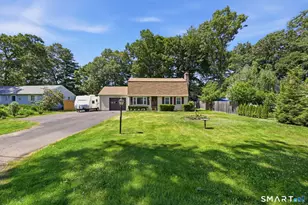 142 Jackson Dr, Suffield, CT 06093 - Photo 1
