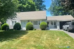 35 Circle Dr, Enfield, CT 06082 - Photo 1