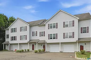 11 Mannions Ln, Danbury, CT 06810 - Photo 1