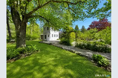 77 North High Street, Clinton, CT 06413 - Photo 1