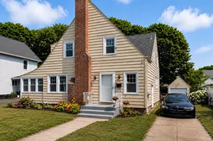 47 Tuttle Pl, East Haven, CT 06512 - Photo 1