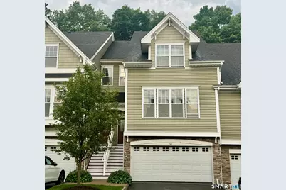 50 Lawrence Avenue #50, Danbury, CT 06810 - Photo 1