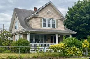 189 Rockwell Ave, Stratford, CT 06615 - Photo 1