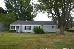 61 Circle Dr, Wallingford, CT 06492 - Photo 1