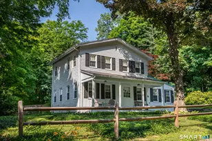 9 Spring St, Woodbury, CT 06798 - Photo 1