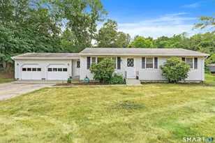 131 Canterbury Rd, Plainfield, CT 06374 - Photo 1