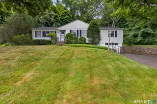 44 Roslyn Dr, Cheshire, CT 06410 - Photo 1