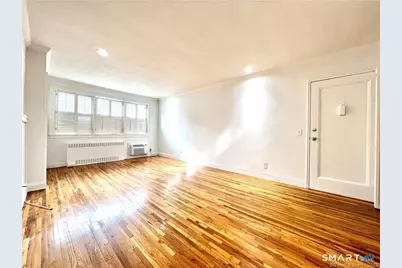 11 Bedford Avenue #N2, Norwalk, CT 06850 - Photo 1