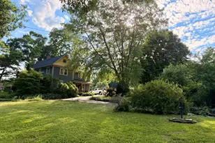 593 Pomfret St, Putnam, CT 06260 - Photo 1