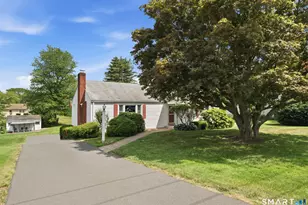 90 Woodland Ave, Bloomfield, CT 06002 - Photo 1