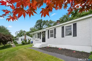 9 Cricket Rd, East Windsor, CT 06088 - Photo 1