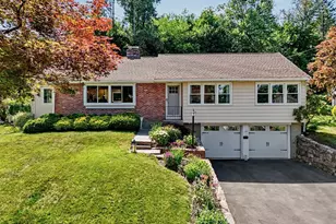 18 Cherryfield Dr, West Hartford, CT 06107 - Photo 1