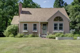 61 Hillcrest Rd, Glastonbury, CT 06033 - Photo 1