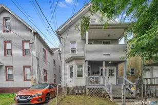 644-646 Maple St, Bridgeport, CT 06608 - Photo 1