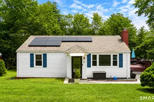 6 Sinclair St, Windsor, CT 06095 - Photo 1