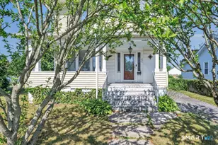 295 Washington Pkwy, Stratford, CT 06615 - Photo 1