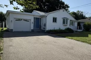 16 Botelle Manor, Cromwell, CT 06416 - Photo 1