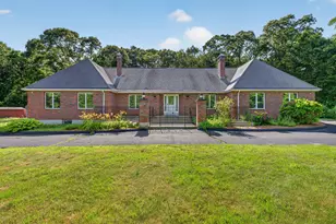 475 Meridian St Ext, Groton, CT 06340 - Photo 1