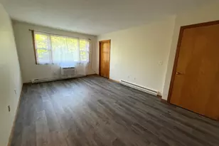 463 Pierpont Rd, Waterbury, CT 06705 - Photo 1