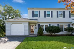 32 Sherwood Pl, Fairfield, CT 06890 - Photo 1