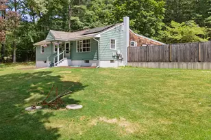 11 Munyan Rd, Putnam, CT 06260 - Photo 1