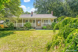 1070 Norwich Rd, Plainfield, CT 06374 - Photo 1