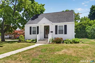 47 Clearview Ave, East Haven, CT 06512 - Photo 1
