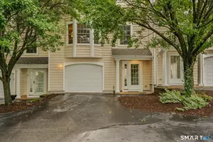 17 Parkwoods Dr, Norwich, CT 06360 - Photo 1
